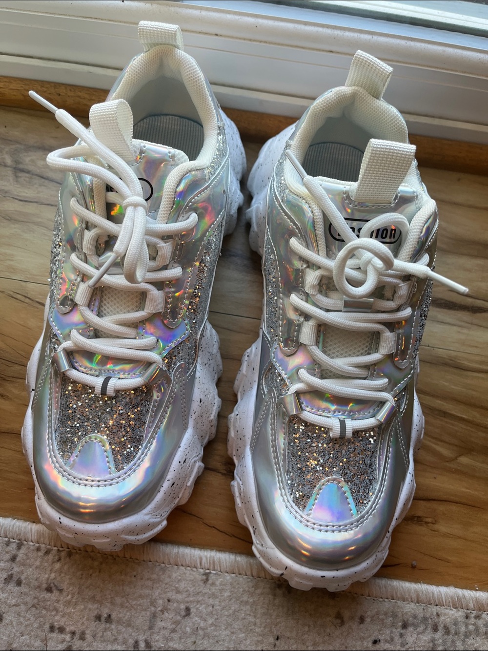 SHEIN Holographic Glitter Chunky Lace-Up Sneakers - White/Silver